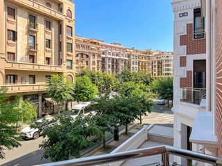 Pis a Calle DE ZABALETA
