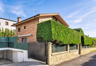 Xalet  Camino juanistegi. Exclusiva villa en aiete, donostia  san sebastián