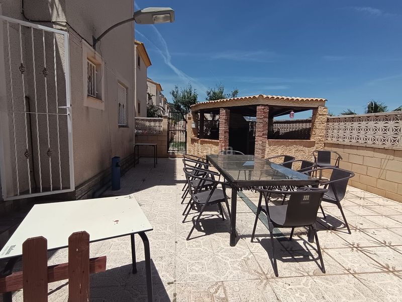 Foto f05394d2-edff-447e-8ad9-1760394697e9. Casa amb piscina a La Alberca Polop