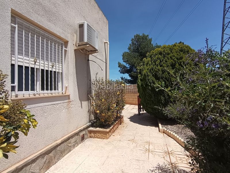 Foto f82f1a1e-5b58-461d-a49b-10d5c7d52d8b. Casa amb piscina a La Alberca Polop