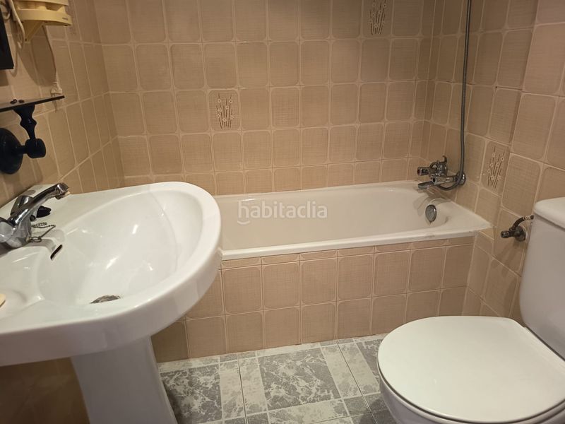 Foto 55de0b73-a3c0-43ee-acc8-f394d3234e30. Àtic amb aparcament a Colonia Madrid Benidorm
