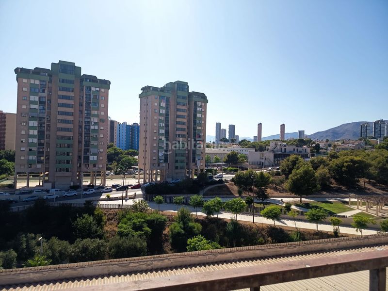 Foto 846a96c0-b977-4786-9aa7-7a9879376707. Àtic amb aparcament a Colonia Madrid Benidorm