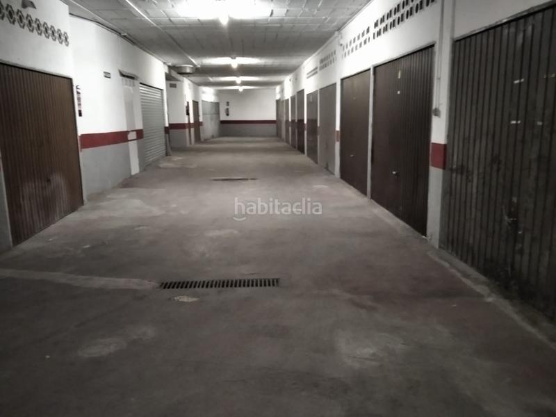 Foto aca68a77-2576-42dd-a0d0-0351554f3889. Parking voiture dans Levante Alto Benidorm