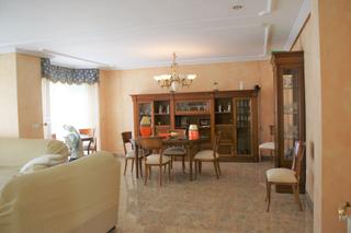 Casa en Pueblo-Ubanizaciones
