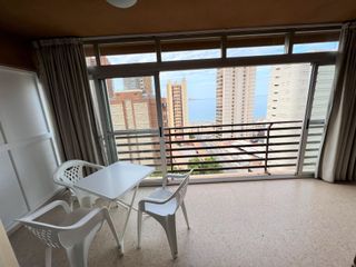 Affitto Piccolo appartamento in Playa Levante. Apartamento amueblado con ascensor y piscina