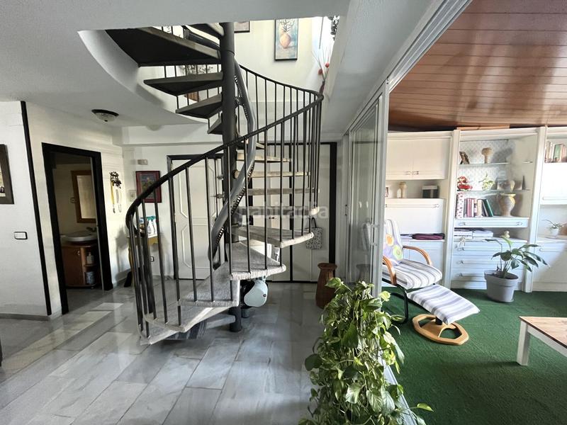 Foto db907af5-43de-4360-81c1-05d47425886b. A tre livelli in Centro Urbano Benidorm