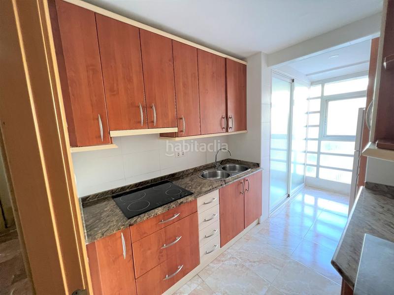 Foto a7659235-d5a3-49de-81f6-dddef46a73d1. Apartamento en Playa Levante Benidorm