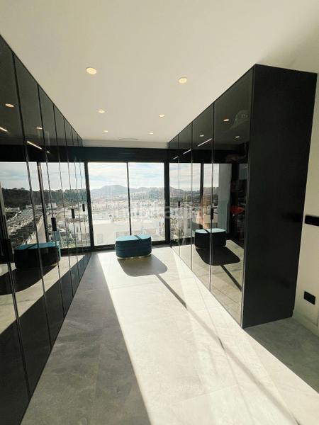 Foto 4aeeb44e-e85d-4276-974a-12c4ebddb60a. Chalet con piscina in balcón de Finestrat-terra marina Finestrat