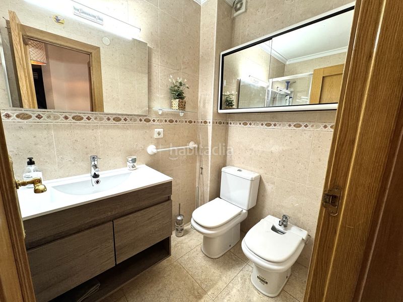 Foto 9cbd59ff-3d26-4f73-abd1-adf2884d78ba. Lloguer apartament amb piscina a Playa Levante Benidorm