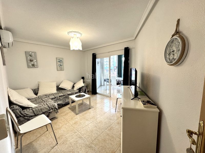 Foto b8076615-a498-4ec3-b68c-92a029b622a2. Lloguer apartament amb piscina a Playa Levante Benidorm