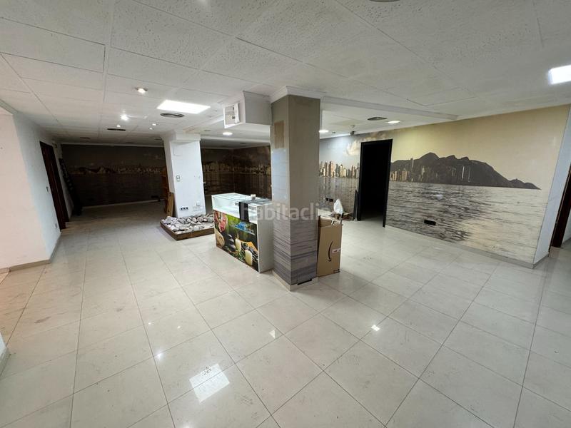 Foto 67bbd411-d677-4d4c-afa4-f5ddfef0e20f. Locale commerciale in Centro Urbano Benidorm