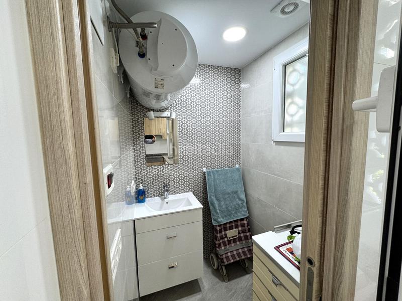 Foto 360f927e-804c-44a4-9f0e-60d6999ad845. Miete appartement mit heizung in Playa Levante Benidorm