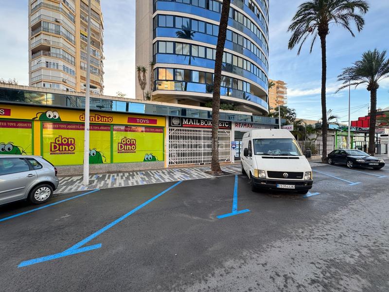 Foto 21c1e914-d3f6-46b6-9fdf-b39b75944421. Aparcament cotxe a Playa Levante Benidorm