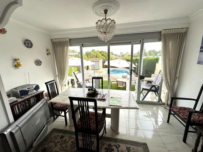 Foto ab774b5e-dfc2-4b40-85eb-ae645bc49c58. Casa en Urbanizaciones Benidorm