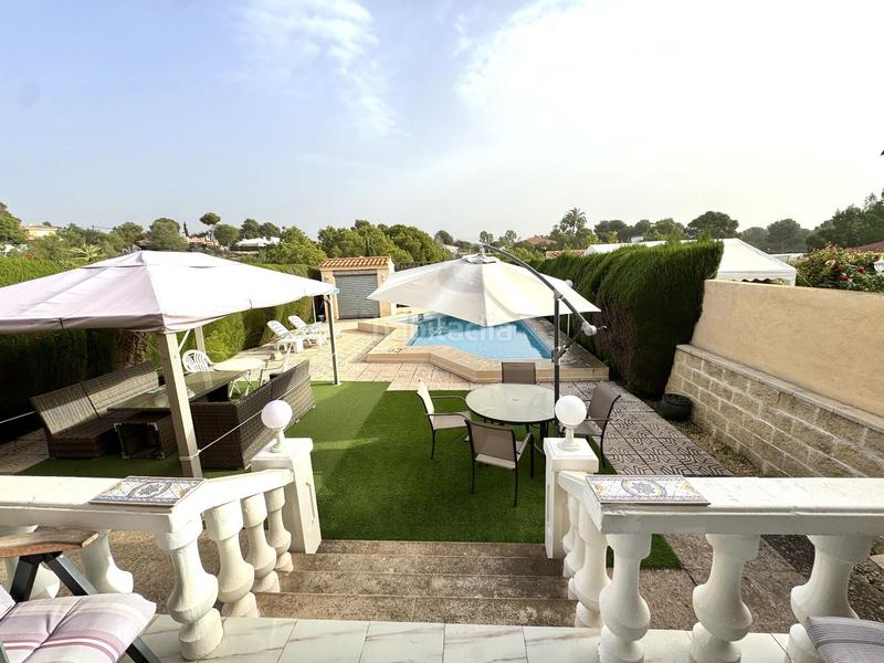 Foto 490e0a6a-f169-4737-bd5c-5efdf697fa37. House with heating pool in Urbanizaciones Benidorm