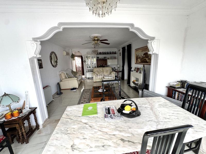 Foto 8d276706-8fa5-489b-9ff9-5838b39609e5. House with heating pool in Urbanizaciones Benidorm