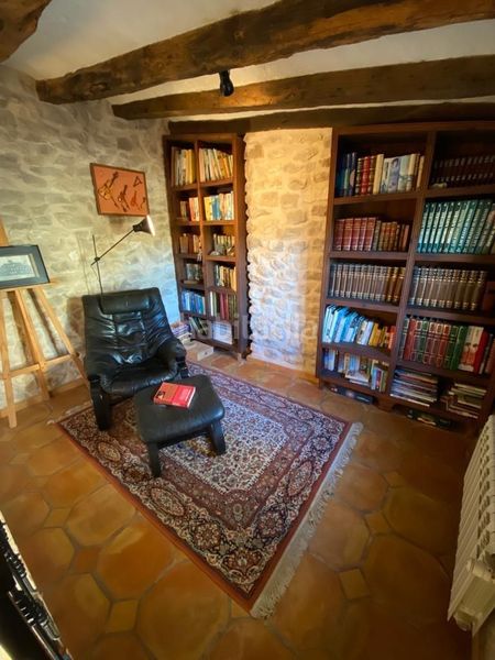 Foto bceb6244-3e10-4c61-b943-03fb5885fe54. Casa amb calefacció piscina a Relleu