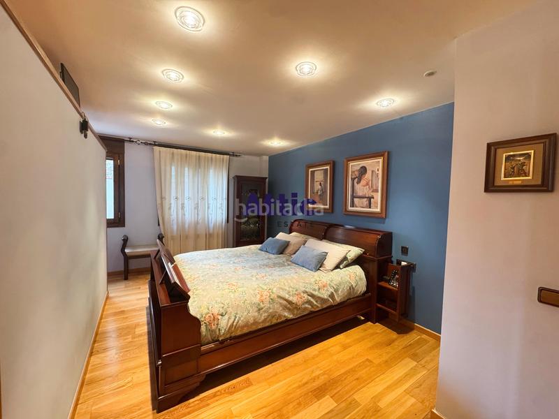 Foto 21cc015a-290a-41d2-be2d-28ba8b631dfb. Duplex in urbanització la plana 24 in Escaldes-Engordany