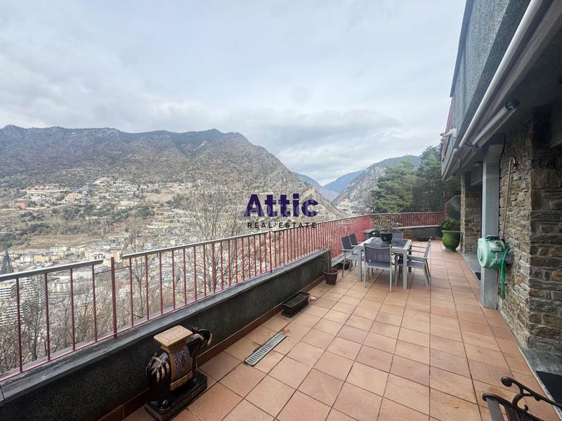 Foto 23f59123-a65d-47f3-85c1-4837774d436a. Duplex in urbanització la plana 24 in Escaldes-Engordany