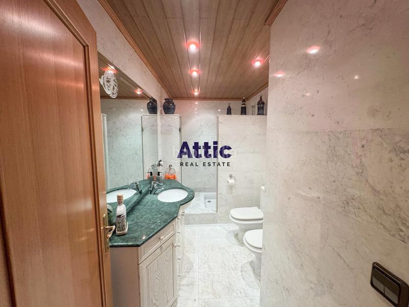 Foto 25683962-48b9-4d48-8d28-e2d31adf58c6. Duplex in urbanització la plana 24 in Escaldes-Engordany