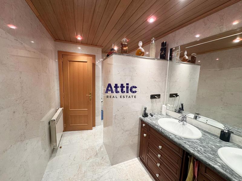 Foto 315ad09d-b9aa-49b9-a68c-306dd354a913. Duplex in urbanització la plana 24 in Escaldes-Engordany