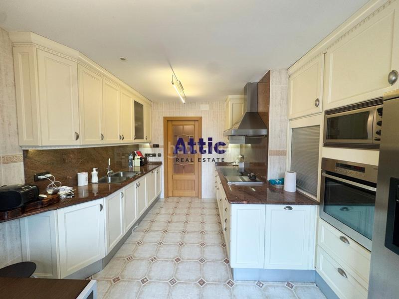 Foto 6646be18-7693-4b13-8689-aaa8f1d0bc33. Duplex in urbanització la plana 24 in Escaldes-Engordany