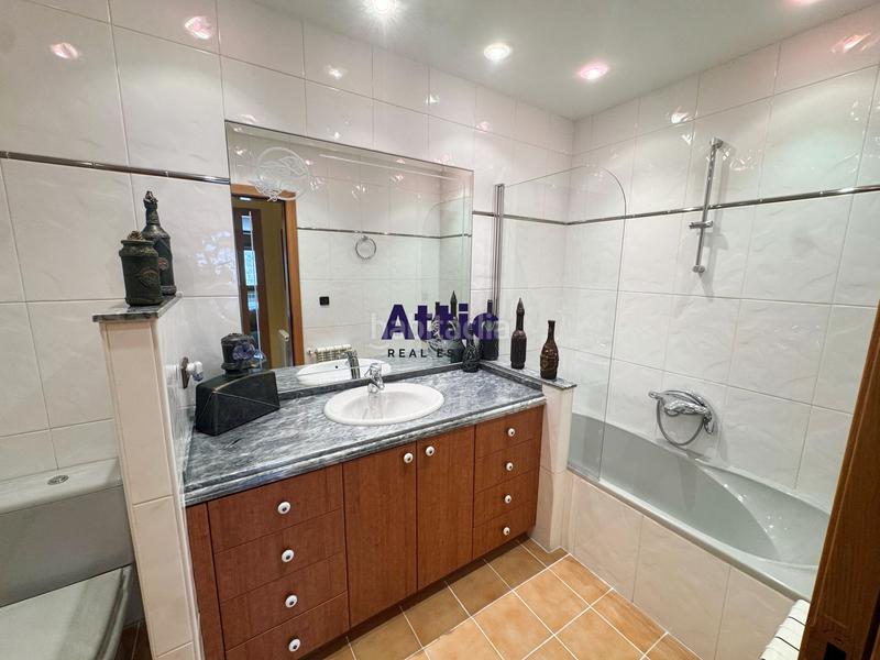 Foto 8da31e65-dbfc-4279-b6ab-d0e8c1806934. Duplex in urbanització la plana 24 in Escaldes-Engordany