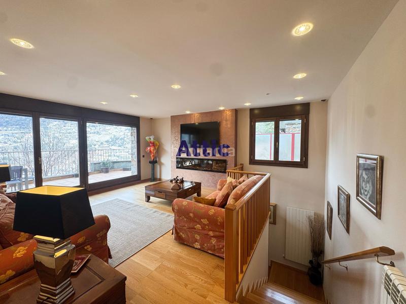 Foto 9164b3c0-7ac0-4e1a-bed3-8e7196941264. Duplex in urbanització la plana 24 in Escaldes-Engordany