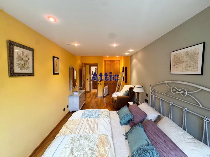 Foto eaf31b9c-8b81-4021-9f3f-691fb191cc5c. Duplex in urbanització la plana 24 in Escaldes-Engordany