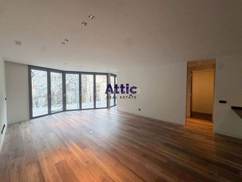Foto 25fbe1f5-fdb8-43bd-bc3d-9fec7b22d222. Flat with heating parking in Centro Andorra la Vella