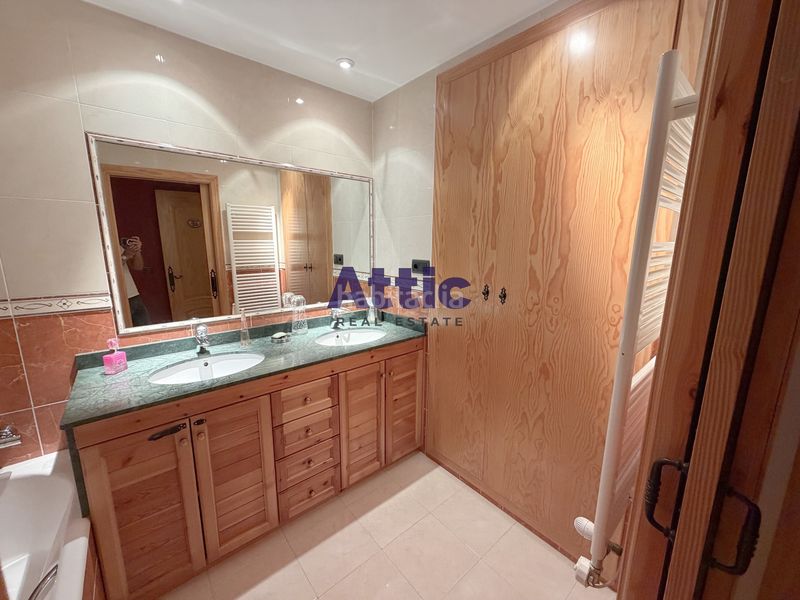 Foto ce4d14d5-d0b1-4c49-bf44-275ea53261c1. Casa adossada amb xemeneia calefacció a Pas de La Casa Encamp
