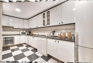 Pis  Calle ancha. Piso zona calle ancha