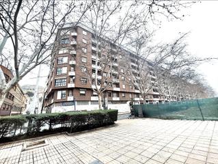 Aparcament cotxe a Paseo de san gregorio 82. Plaza de aparcamiento, paseo san gregorio