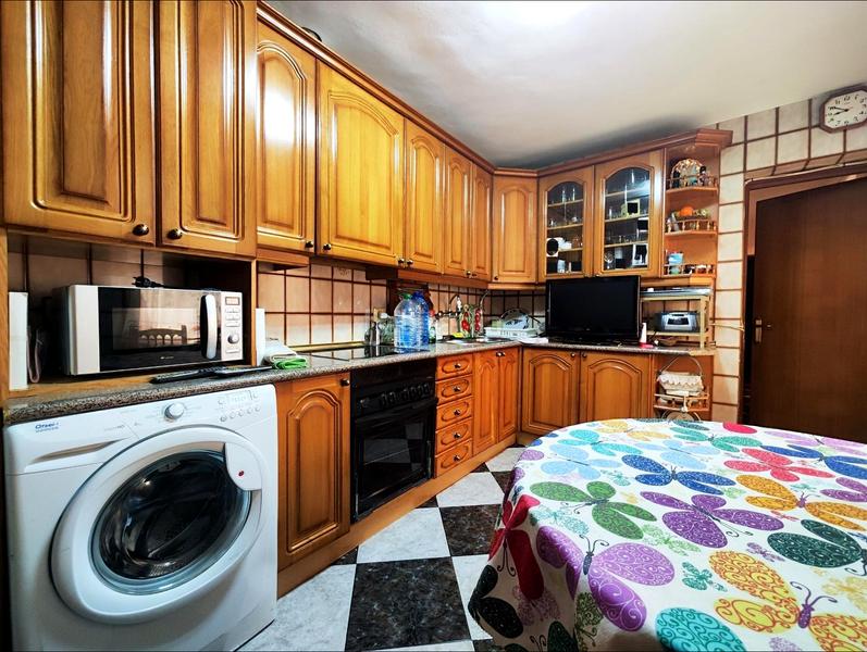 Foto 6dd6f0cd-4f25-439b-a992-2d59626d8236. Casa en calle general aguilera 32 casa con cochera, 182 m2 en Puertollano