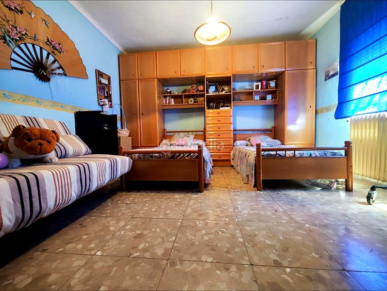 Foto f77b56d5-1d8b-4175-89c6-bbad0612f50a. Casa en calle general aguilera 32 casa con cochera, 182 m2 en Puertollano