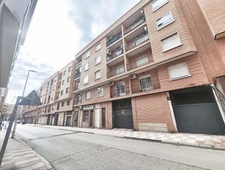 Pis  Calle córdoba. Piso con cochera obra nueva