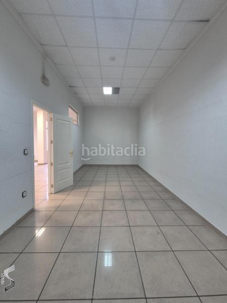 Foto 1c7271c9-aac8-468c-9e1e-538736f86809. Alquiler local comercial en calle pablo neruda 14 en Puertollano