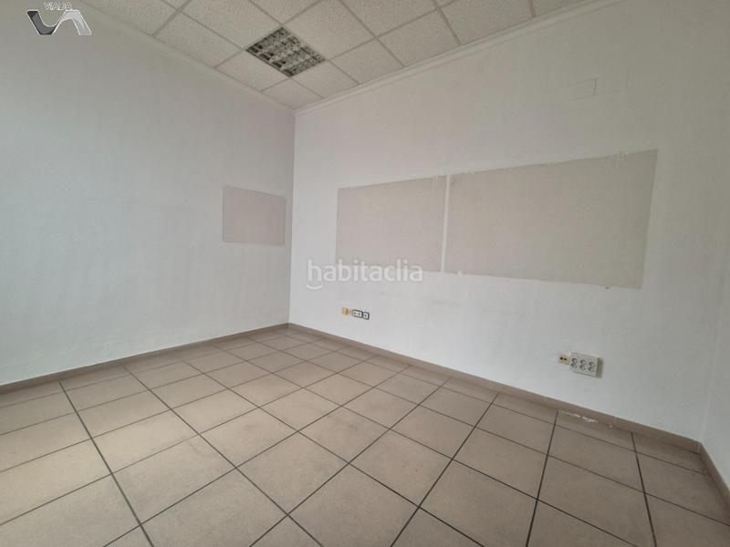 Foto 9c5c4b3b-47fb-4435-b9e5-dd9f0b9d88b5. Lloguer local comercial a calle pablo neruda 14 a Puertollano