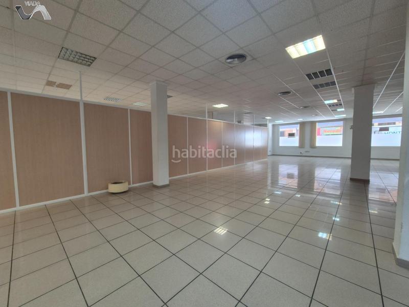 Foto b70c83e9-c4dd-4d00-8622-081779139ab4. Lloguer local comercial a calle pablo neruda 14 a Puertollano
