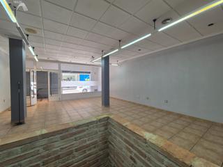 Business premise in Calle Pablo Neruda 16