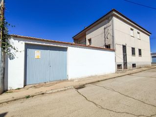Pis a Carretera de puertollano 48. Casa en venta, argamasilla de calatrava