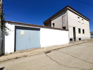 Flat in Carretera de puertollano 48. Casa en venta, argamasilla de calatrava