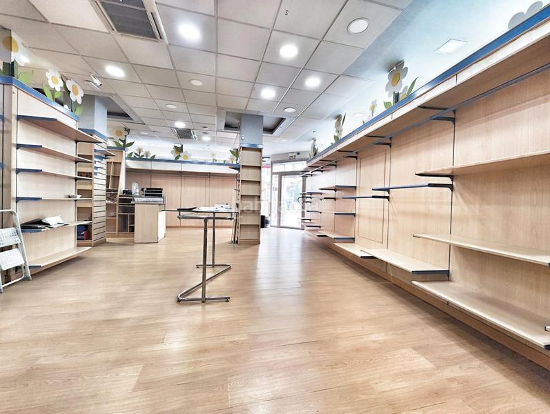 Foto 95eec91c-77e9-49ce-82f2-0bafefdecb4f. Affitto locale commerciale in calle vélez 8 in Centro Puertollano