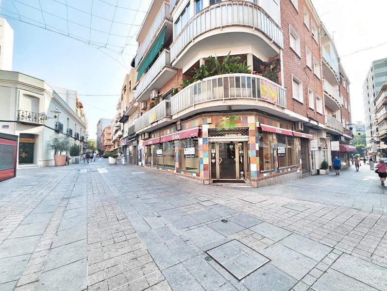 Foto a3947c42-c3c5-406b-92e3-2a485ae3b1df. Affitto locale commerciale in calle vélez 8 in Centro Puertollano
