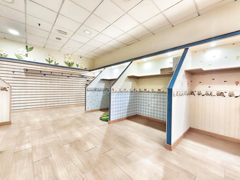 Foto e37445e7-df9d-49ae-a16b-badb31bbf0ae. Affitto locale commerciale in calle vélez 8 in Centro Puertollano