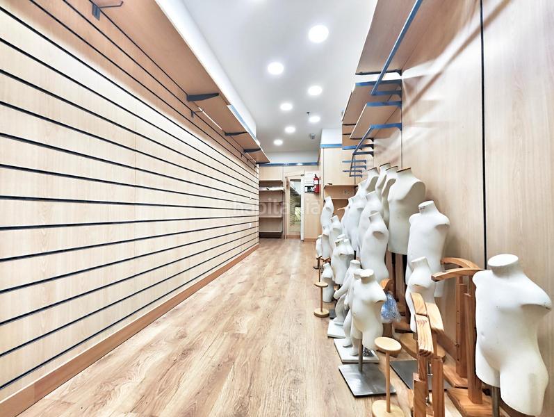 Foto c11a3a9a-a4ca-4065-ad6c-d1a221f801bb. Alquiler local comercial en calle vélez 8 local en alquiler en calle velez en Puertollano