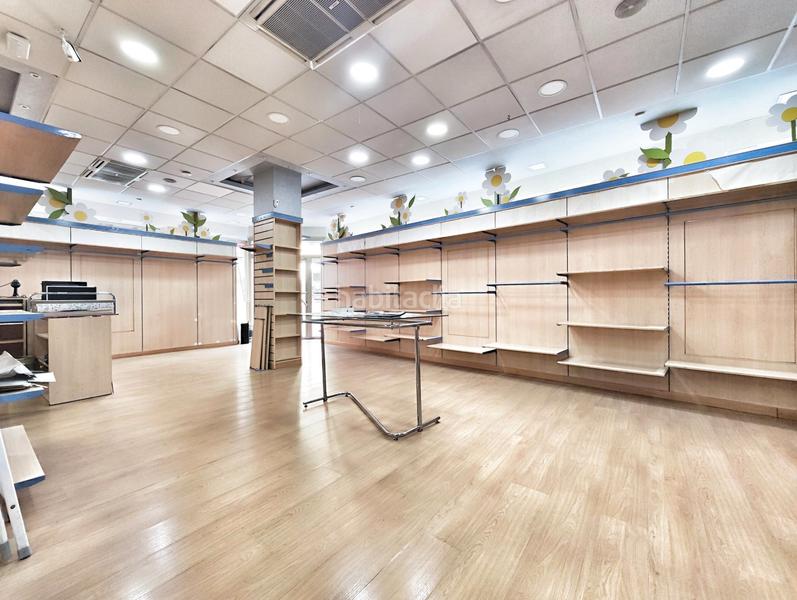 Foto c37eb2cf-5d89-4f8f-88e6-8f2fb4b1d8e2. Alquiler local comercial en calle vélez 8 local en alquiler en calle velez en Puertollano