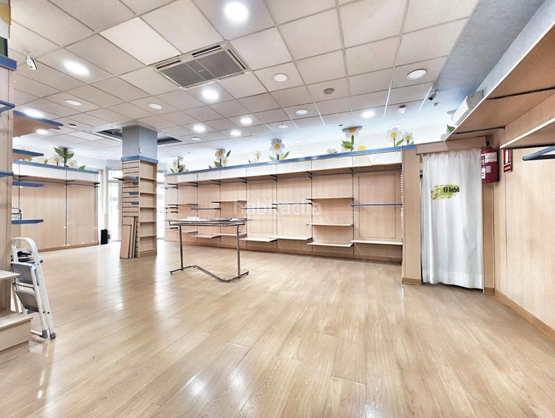 Foto fb42e5f8-1521-46b8-a1e6-def10693612d. Lloguer local comercial a calle vélez 8 a Centro Puertollano