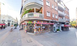 Miete Geschäftsraum in Calle vélez 8. Local en alquiler en calle velez