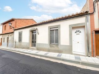 Casa  Calle ave maría. Casa en venta en calle ave maria
